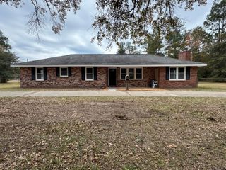 1903 Pinewood Road, Sumter, SC 29154