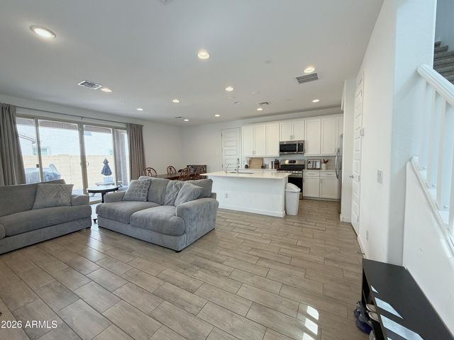 664 S Melvin Street, Gilbert, AZ 85296