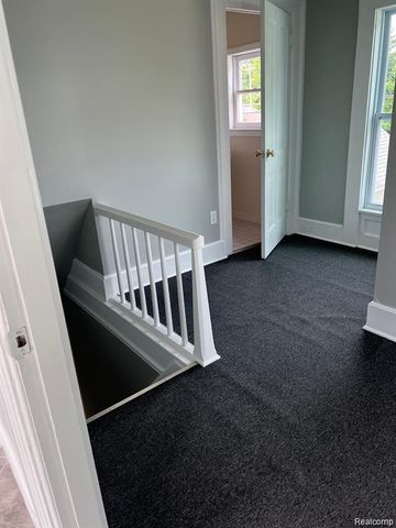 214 S Main Street, Almont, MI 48003