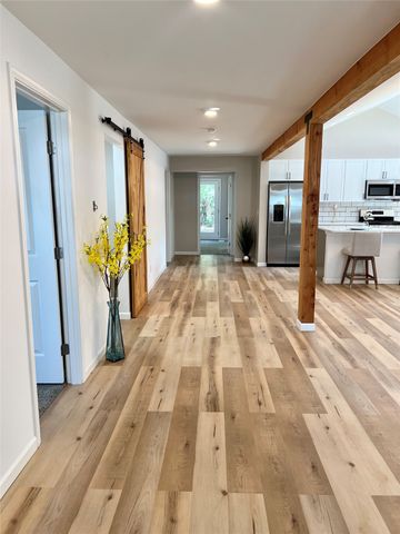 813 Sandy Lane, Espanola, NM 87532