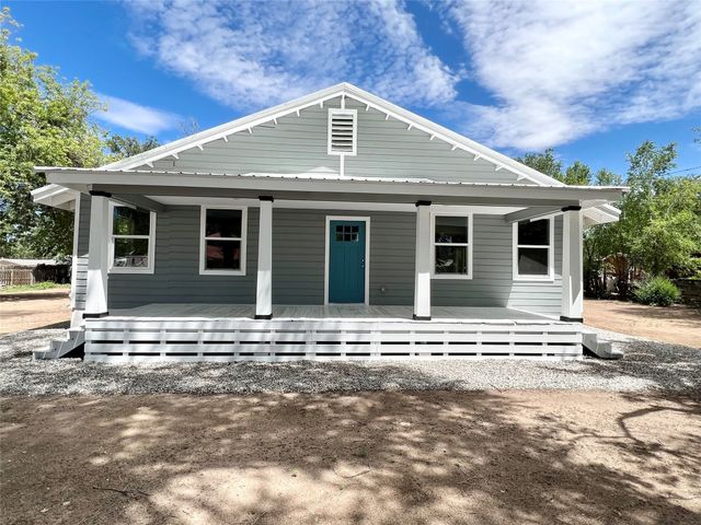 813 Sandy Lane, Espanola, NM 87532