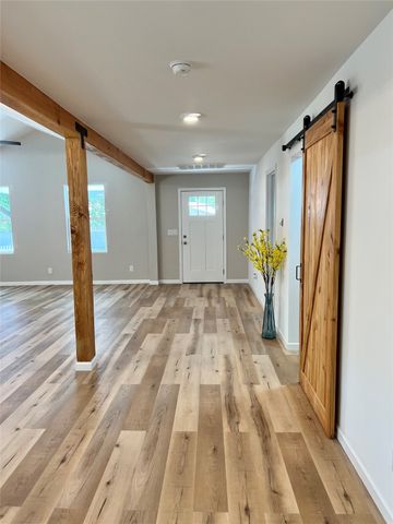 813 Sandy Lane, Espanola, NM 87532