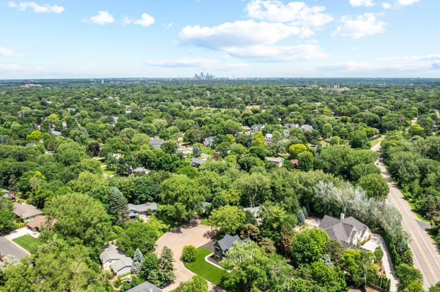 5609 Heather Lane, Edina, MN 55436