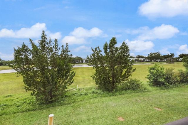 4260 Deste Court 205, Lake Worth, FL 33467