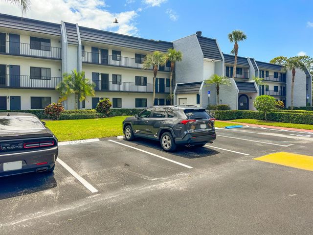 4260 Deste Court 205, Lake Worth, FL 33467
