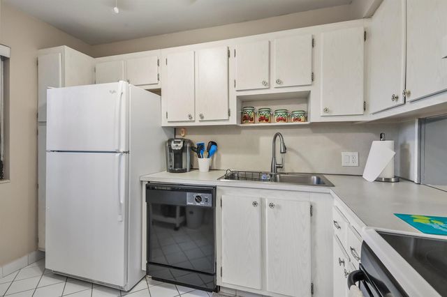 4260 Deste Court 205, Lake Worth, FL 33467