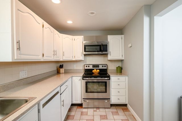 7 Dorchester St 3, Quincy, MA 02171