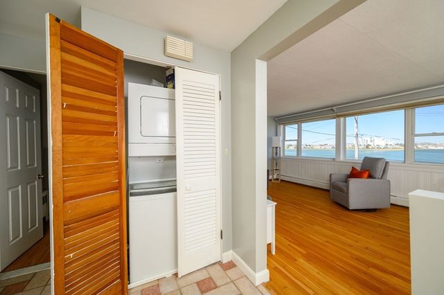7 Dorchester St 3, Quincy, MA 02171