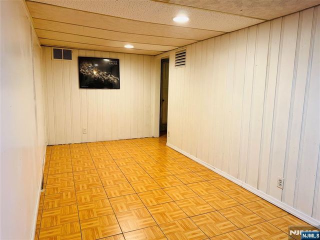 419-421 19th Avenue, Paterson, NJ 07504