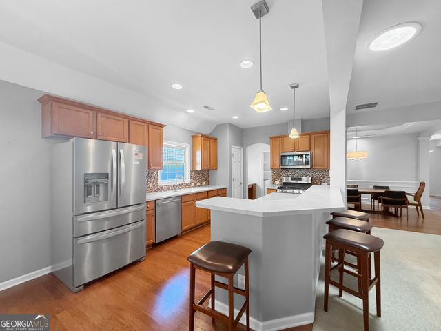 6 Greenview Drive, Newnan, GA 30265