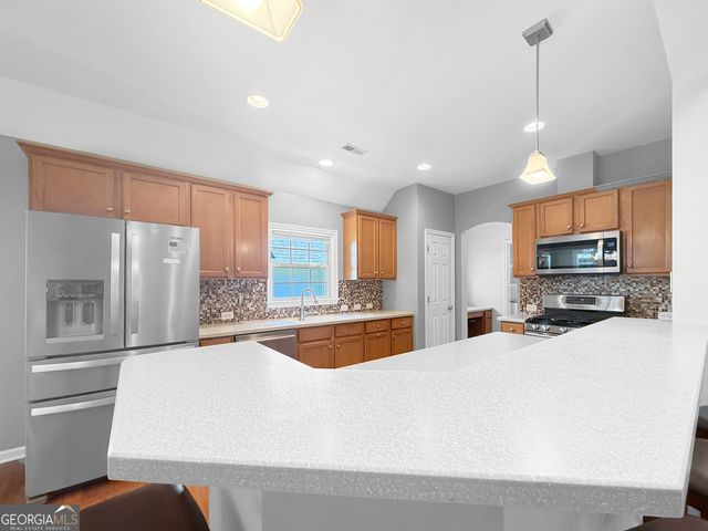 6 Greenview Drive, Newnan, GA 30265