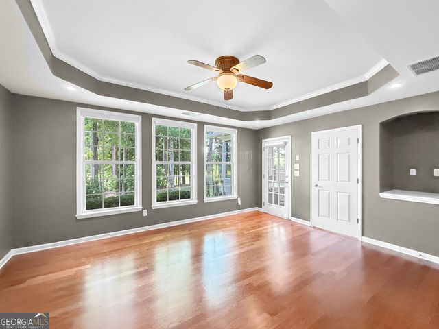 6 Greenview Drive, Newnan, GA 30265