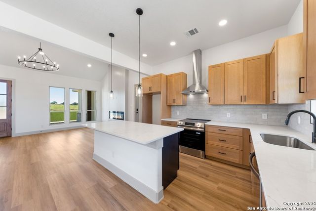 681 Eichman Rd, Poteet, TX 78065