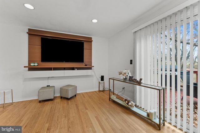 2647 EBONY RD, Parkville, MD 21234