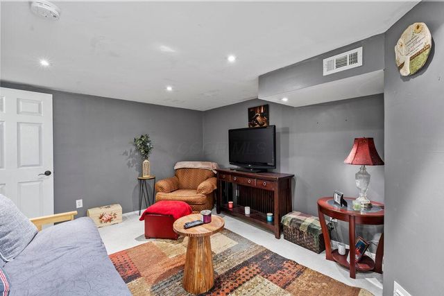 2229 Teardrop Avenue, 35E, Columbus, OH 43235