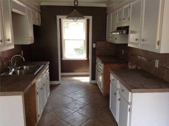 5744 Orchardview Drive, Jackson, MS 39211