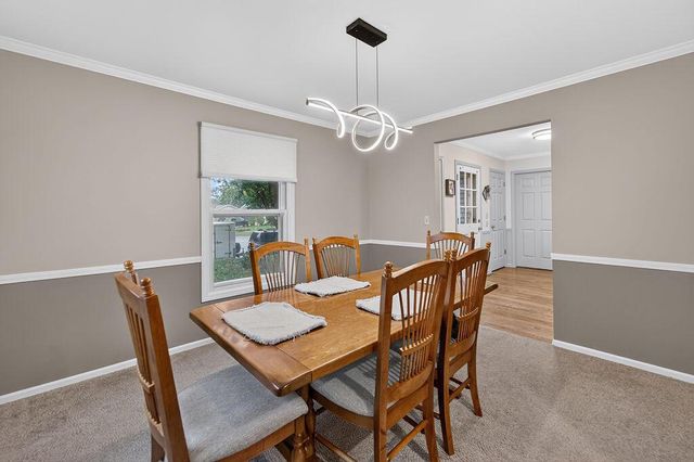 1001 W Blackhawk DRIVE, Fort Atkinson, WI 53538