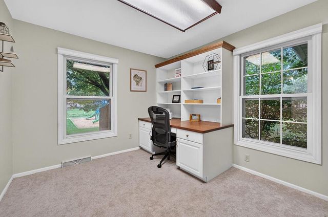 1001 W Blackhawk DRIVE, Fort Atkinson, WI 53538