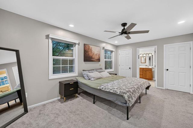 1001 W Blackhawk DRIVE, Fort Atkinson, WI 53538