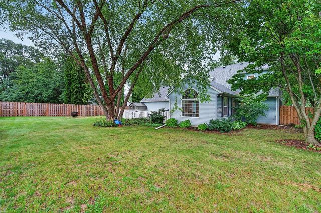 1001 W Blackhawk DRIVE, Fort Atkinson, WI 53538