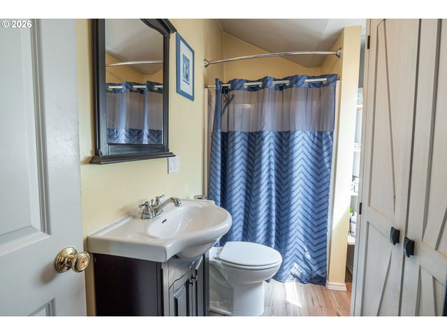 60 E 30TH Ave, Eugene, OR 97405