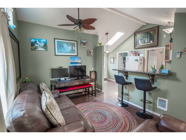 60 E 30TH Ave, Eugene, OR 97405