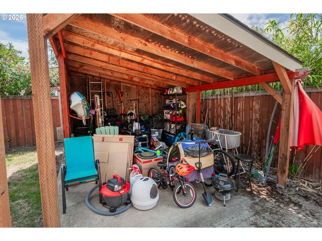 60 E 30TH Ave, Eugene, OR 97405
