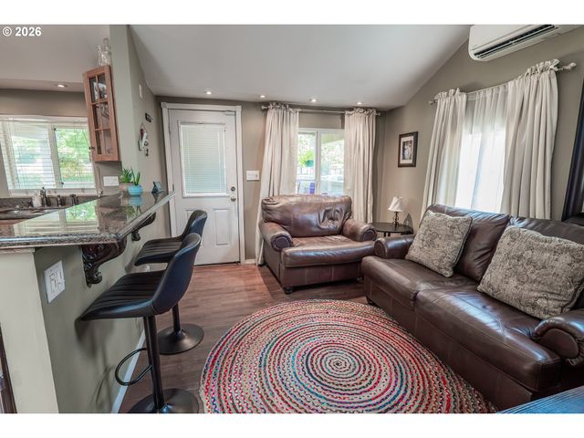 60 E 30TH Ave, Eugene, OR 97405