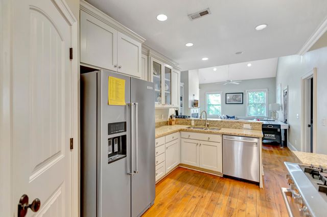 1050 Phillips Park Drive, Mount Pleasant, SC 29464