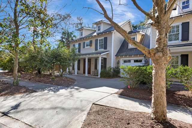 1050 Phillips Park Drive, Mount Pleasant, SC 29464