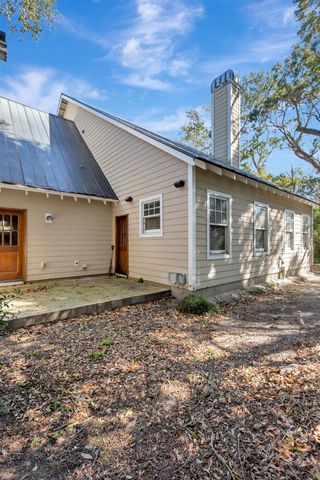 1050 Phillips Park Drive, Mount Pleasant, SC 29464