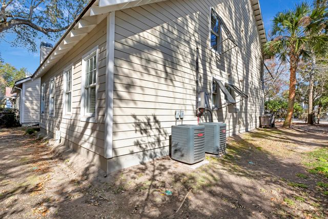 1050 Phillips Park Drive, Mount Pleasant, SC 29464