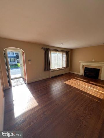 25 KEMPER AVE, Westminster, MD 21157
