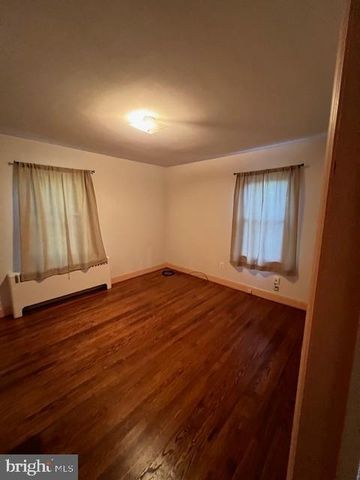 25 KEMPER AVE, Westminster, MD 21157