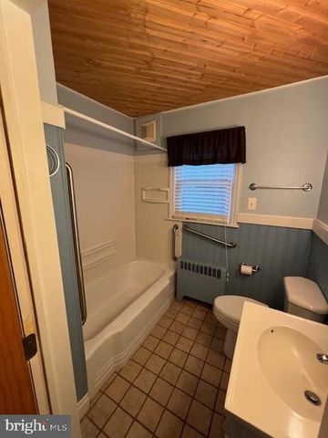 25 KEMPER AVE, Westminster, MD 21157