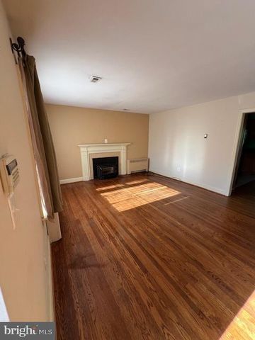 25 KEMPER AVE, Westminster, MD 21157