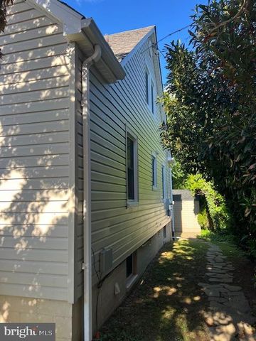 25 KEMPER AVE, Westminster, MD 21157