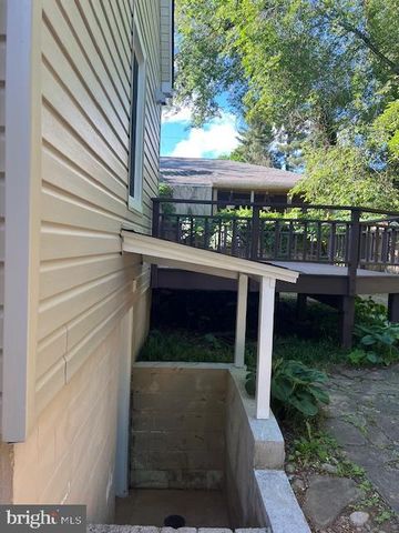 25 KEMPER AVE, Westminster, MD 21157
