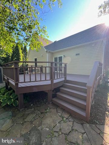 25 KEMPER AVE, Westminster, MD 21157