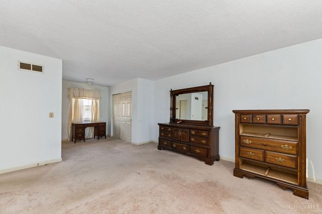 5885 Wade Road, Miami Twp, OH 45150