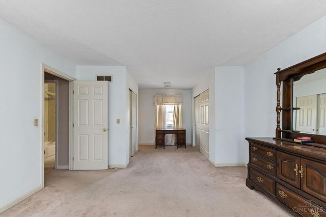 5885 Wade Road, Miami Twp, OH 45150