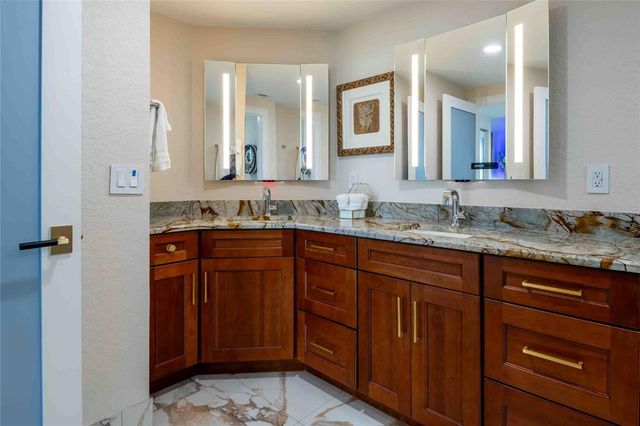 4737 DOLPHIN CAY LANE S 407, St Petersburg, FL 33711