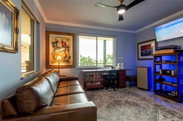 4737 DOLPHIN CAY LANE S 407, St Petersburg, FL 33711