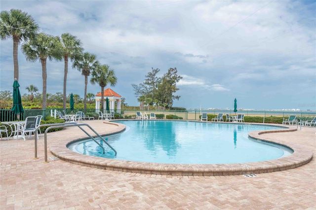 4737 DOLPHIN CAY LANE S 407, St Petersburg, FL 33711