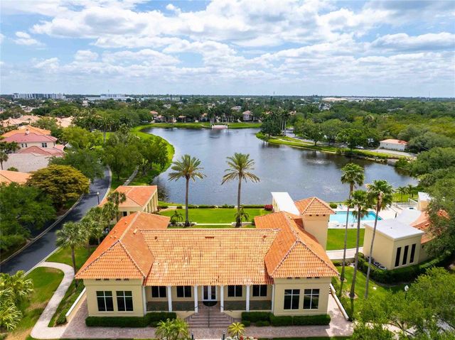 4737 DOLPHIN CAY LANE S 407, St Petersburg, FL 33711