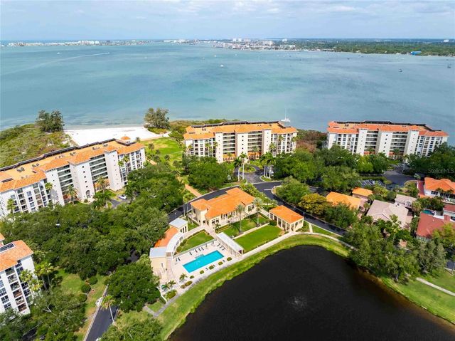 4737 DOLPHIN CAY LANE S 407, St Petersburg, FL 33711