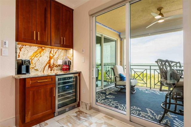 4737 DOLPHIN CAY LANE S 407, St Petersburg, FL 33711