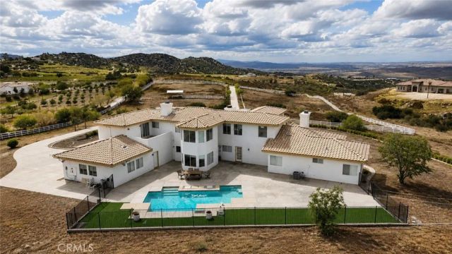 31900 Via Del Senor, Homeland, CA 92548