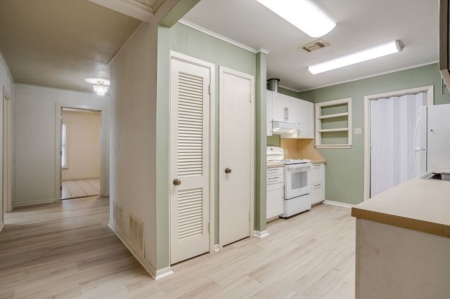 1205 5th Avenue, Mineral Wells, TX 76067