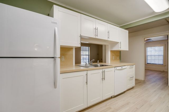 1205 5th Avenue, Mineral Wells, TX 76067